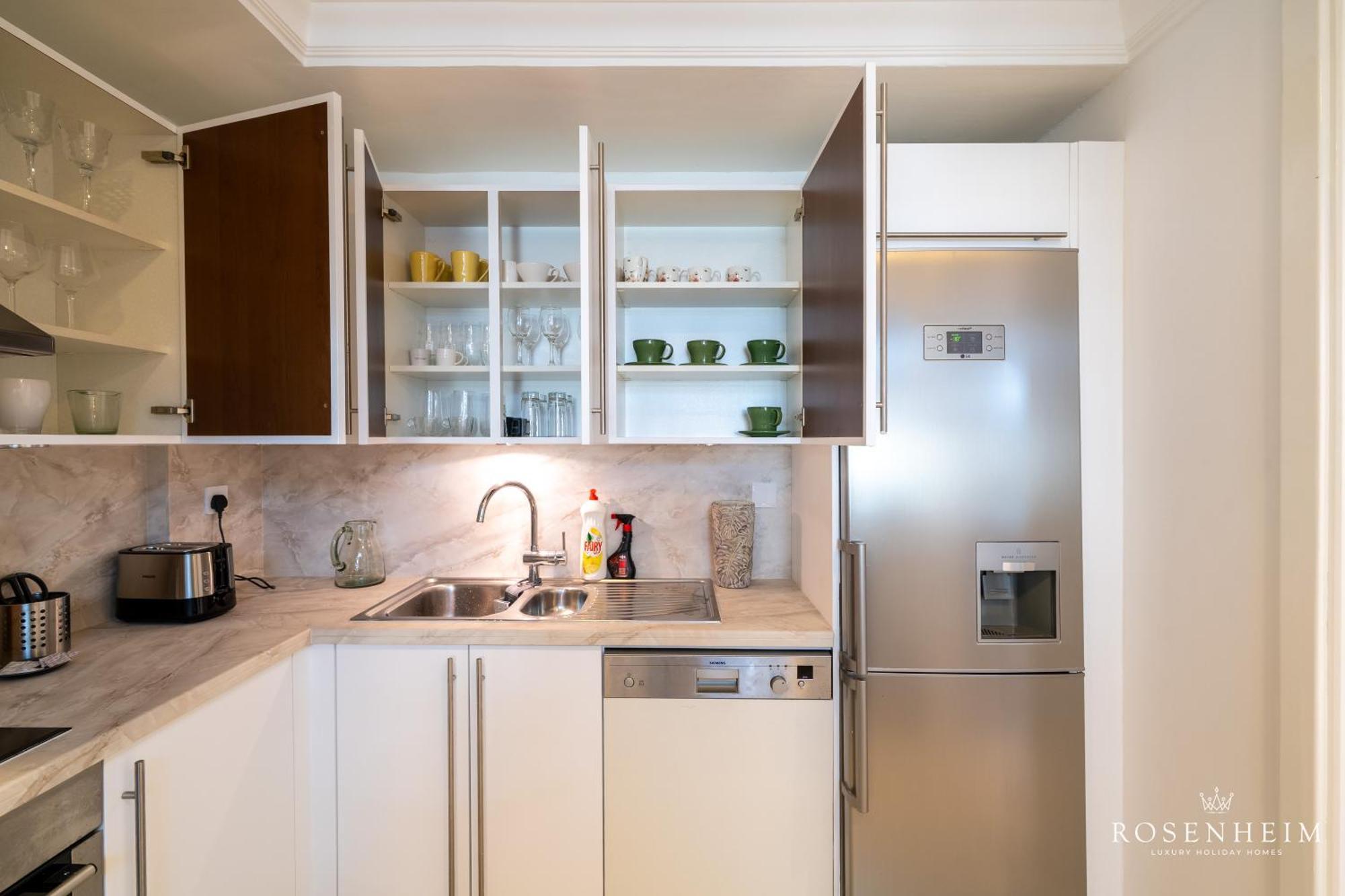 Apartment 50 Percent Off Rosenheim Newly Renovated 2 Bedroom At Palm Jumeirah